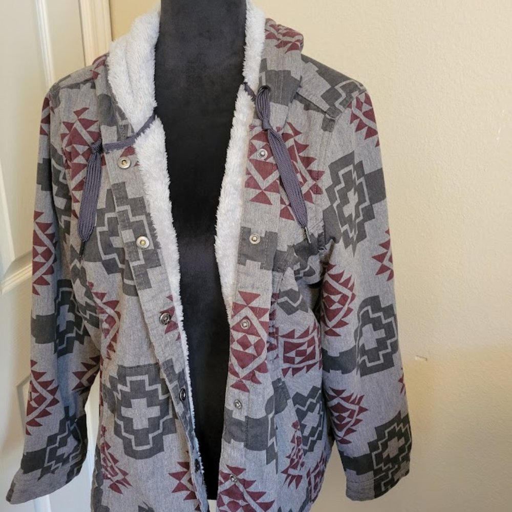 Noble Outfitters Button Down Faux Fur Lined hooded Jacket Aztec design